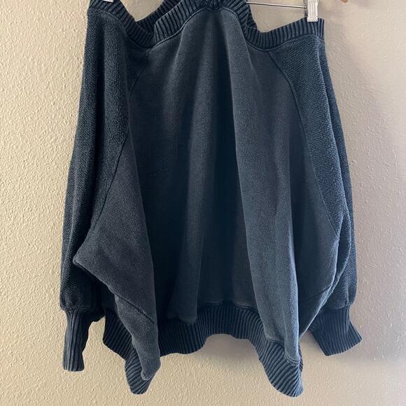 Free People These Shoulders Pullover Slouchy Cold shoulder - Picture 7 of 7